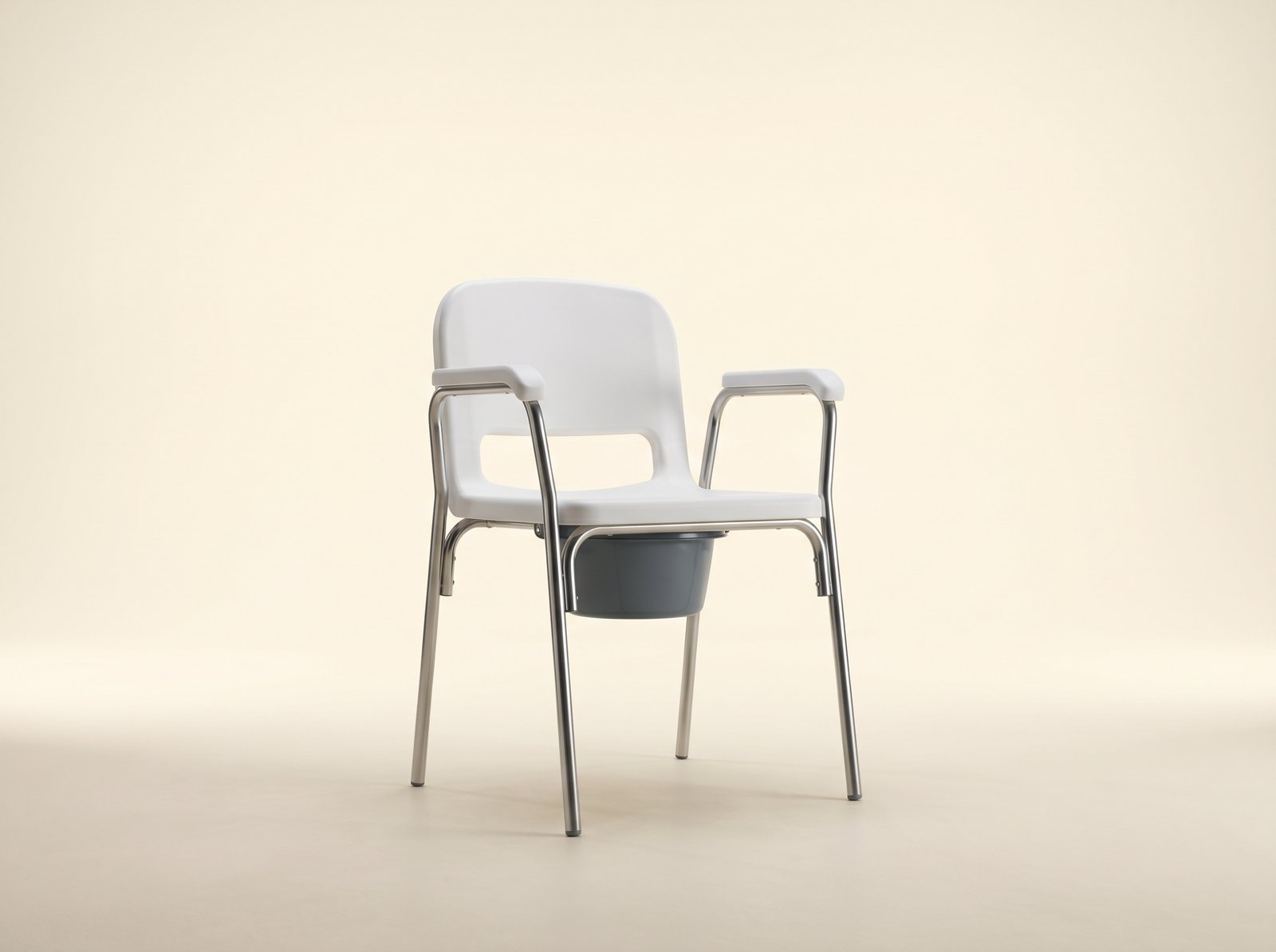 Bedside commode chair for home use